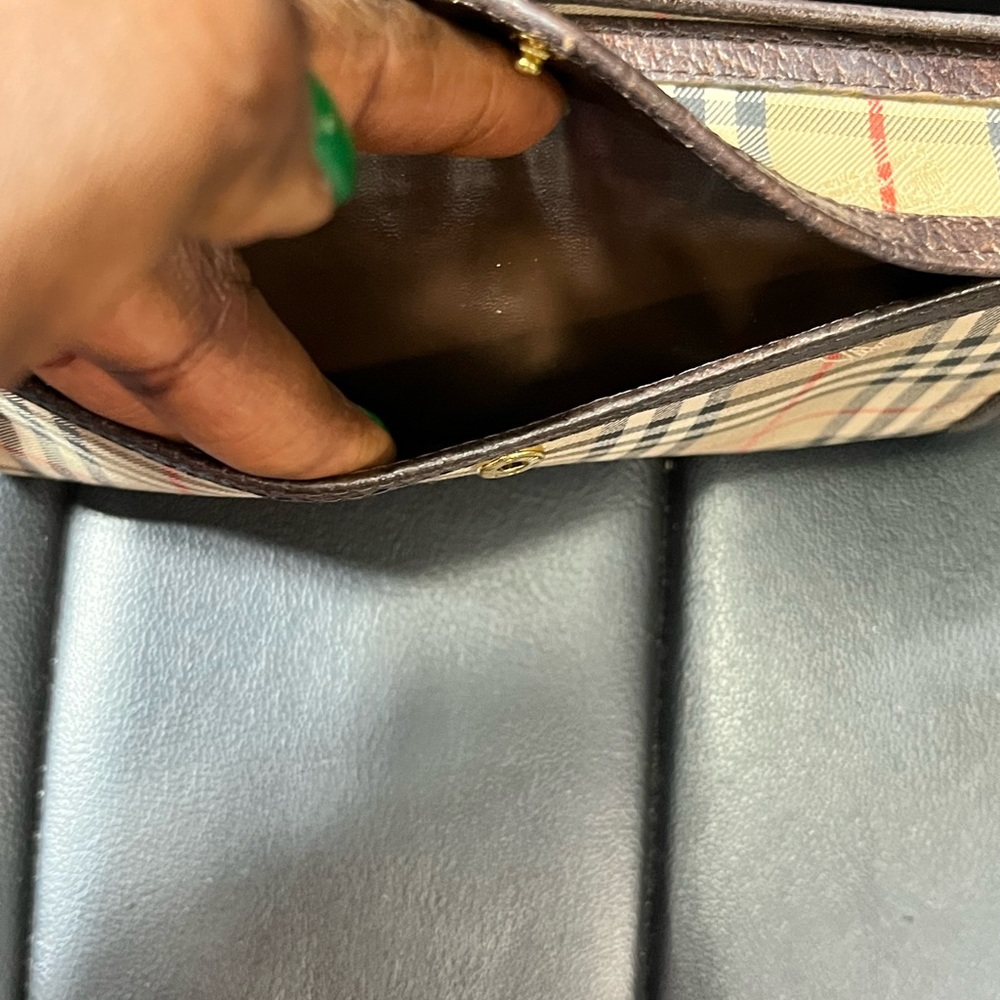 Burberry Tan Check Clutch with Brown Trim - Picture 6 of 8